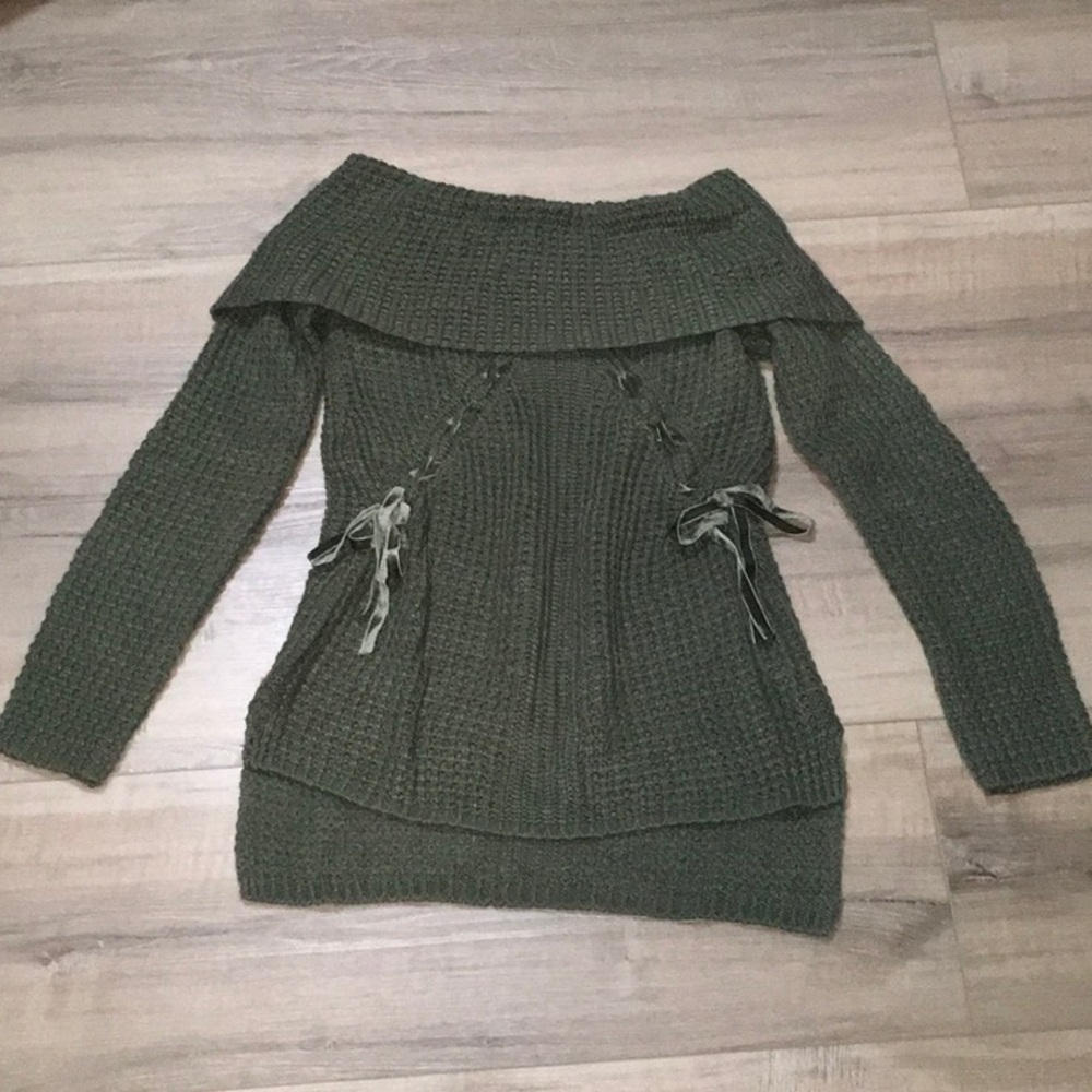 Ohmg Sweater Size XS